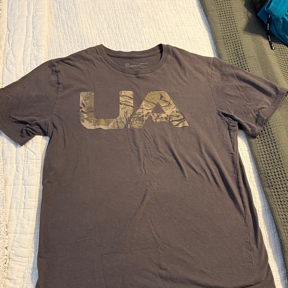 Under Armor Tee